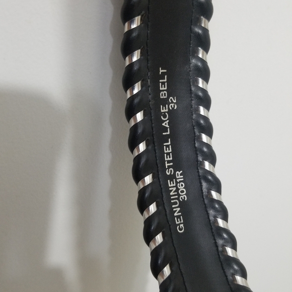 Gorgeous VGUC steel lace belt w patterned fabric - Picture 11 of 15